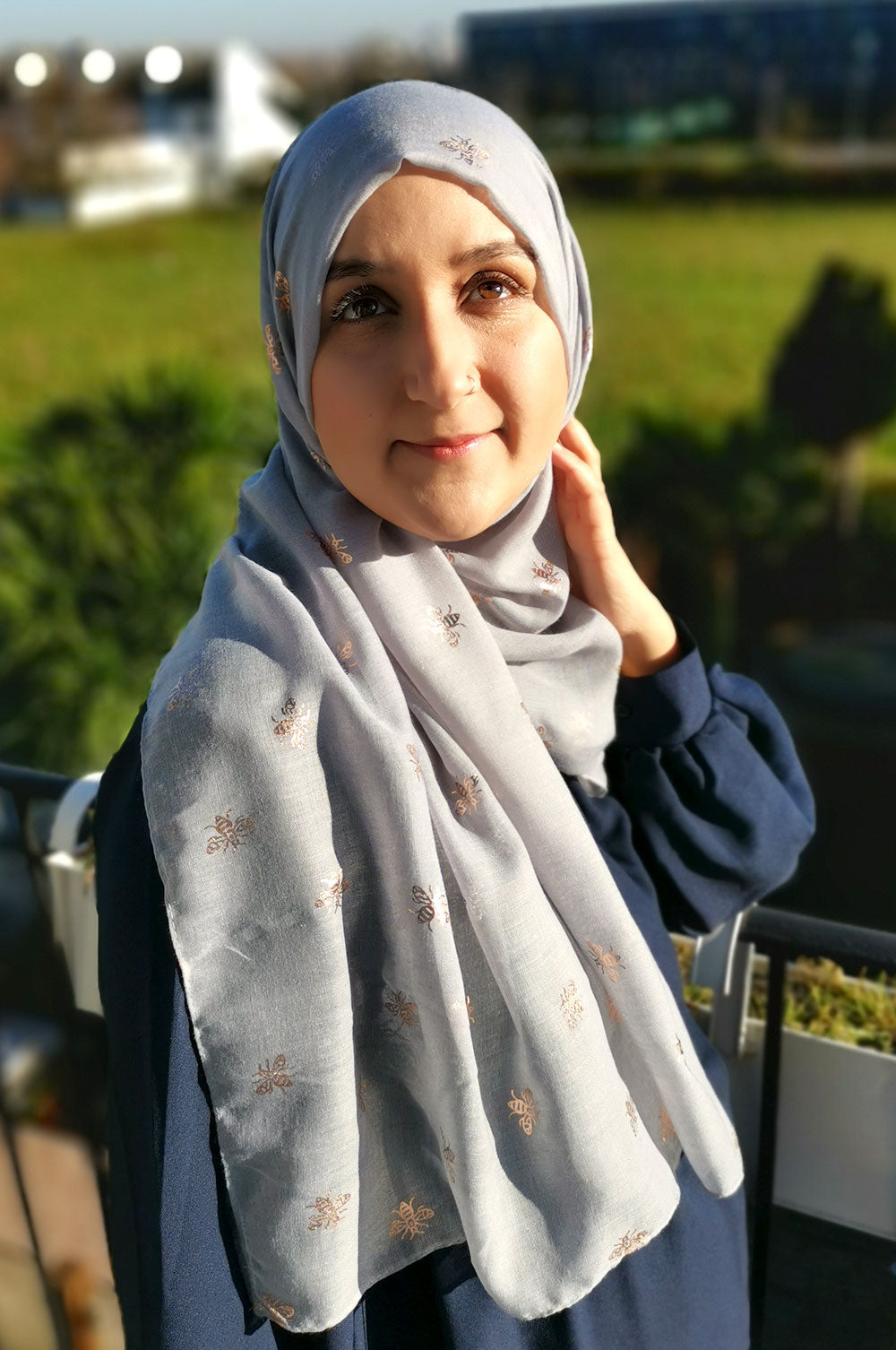 Foil Bee Print Hijab