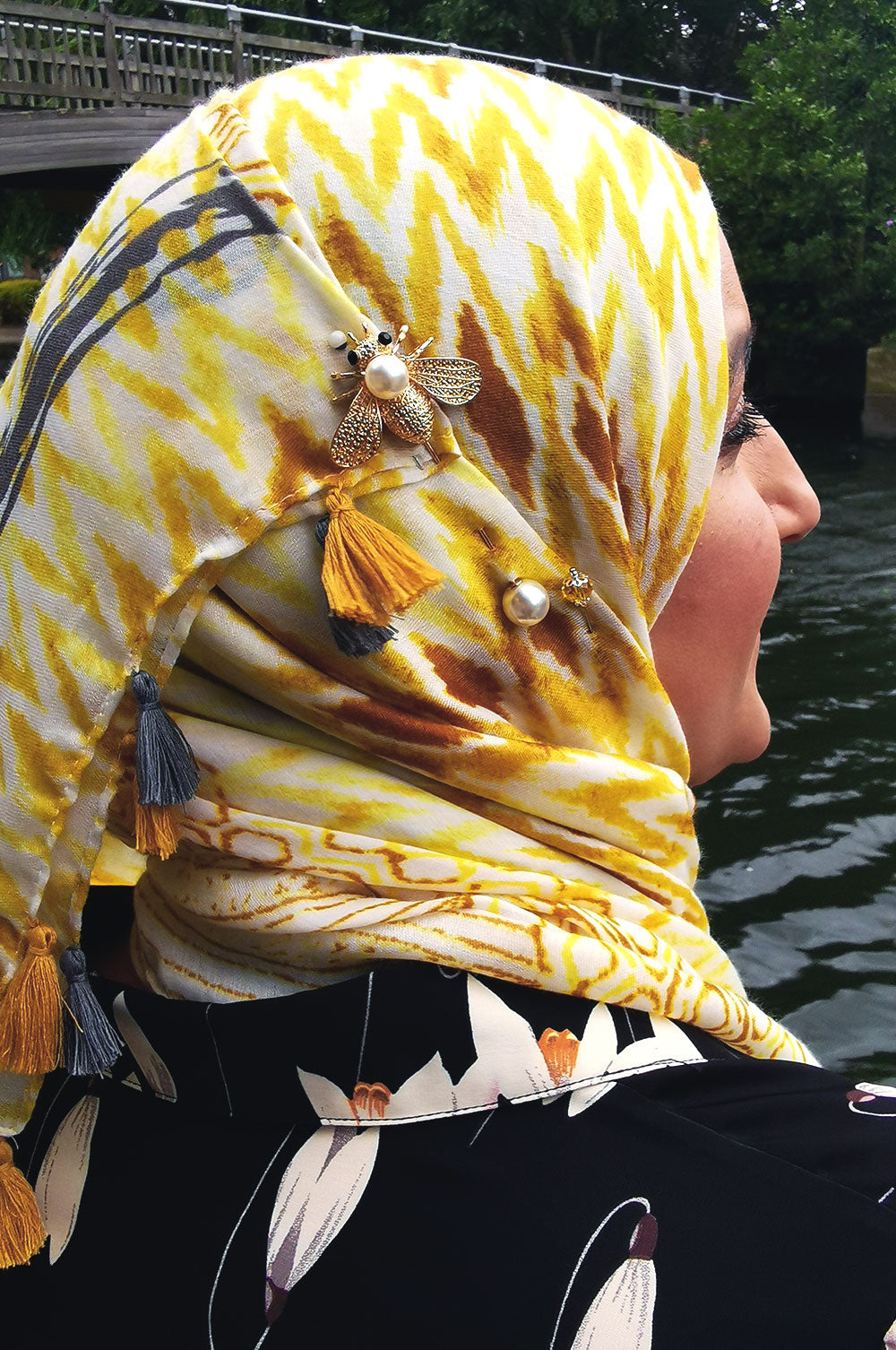 Queen Bee Statement Hijab Pin Set