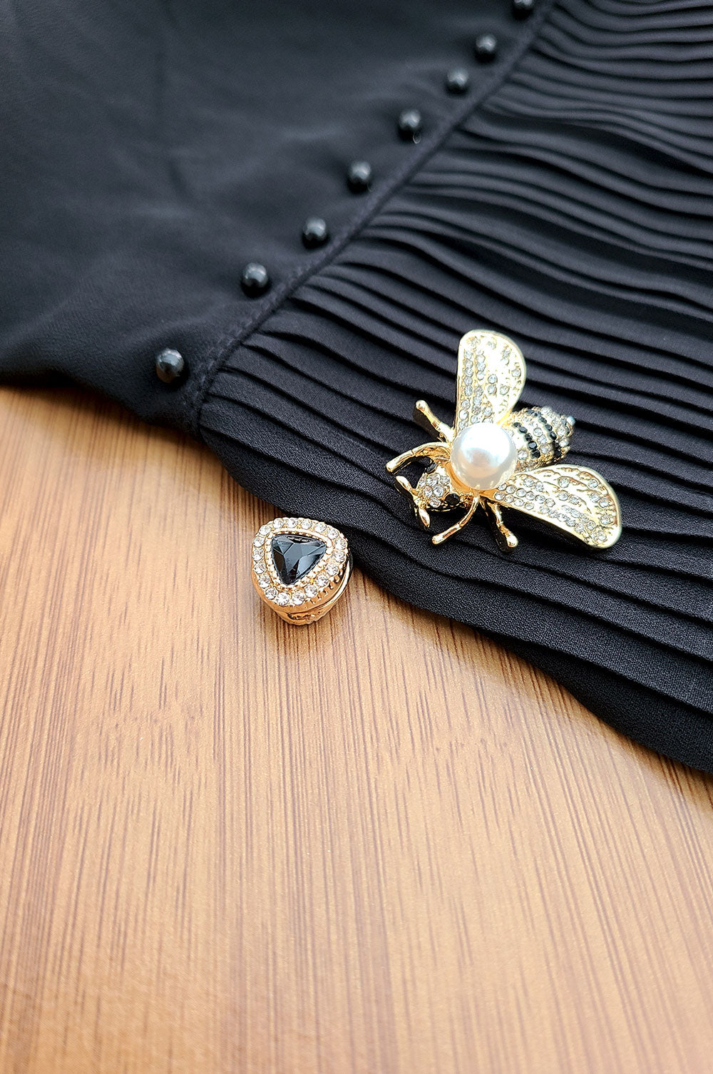 Black Pleated Gift Set