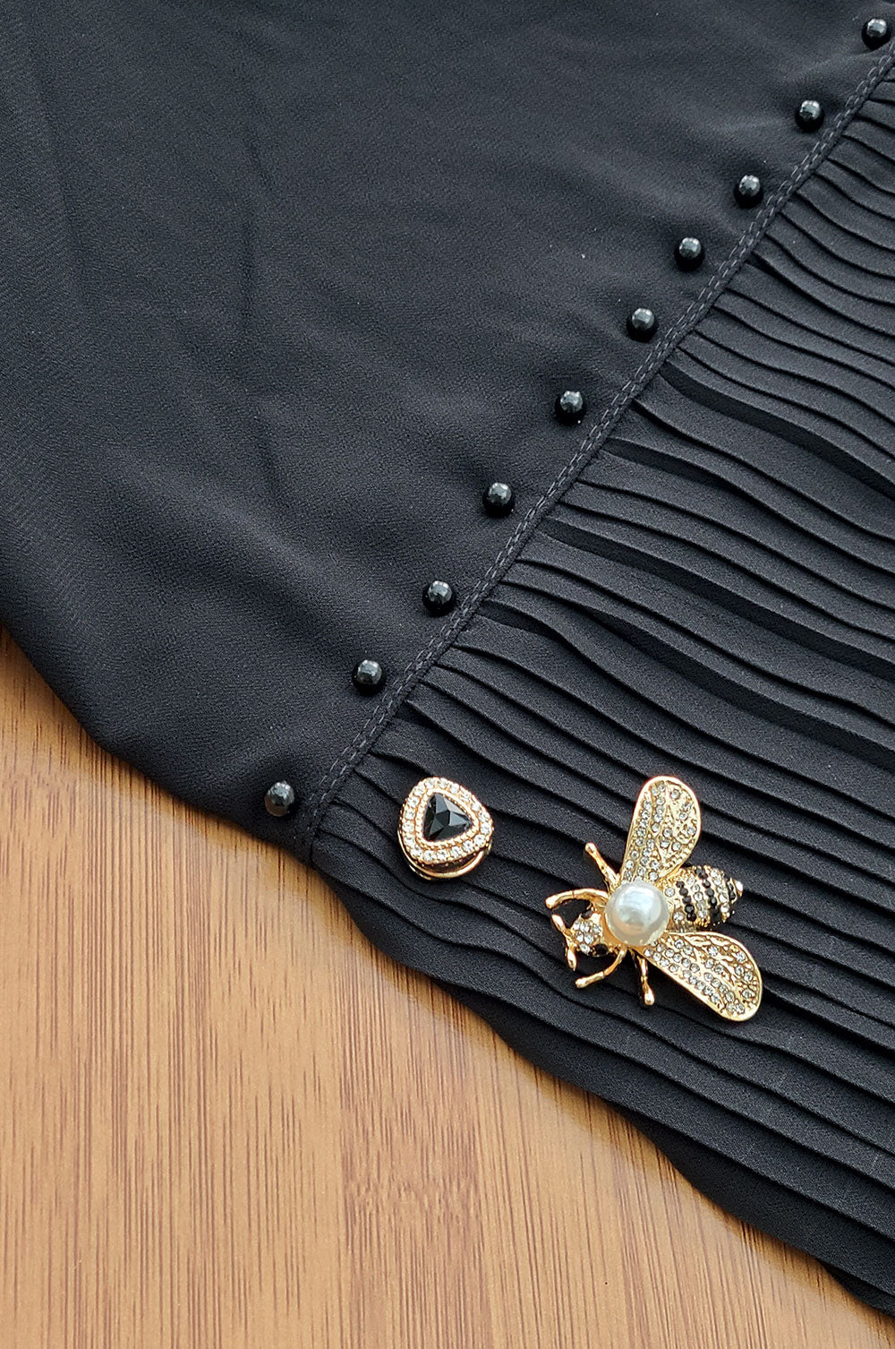 Black Pleated Gift Set