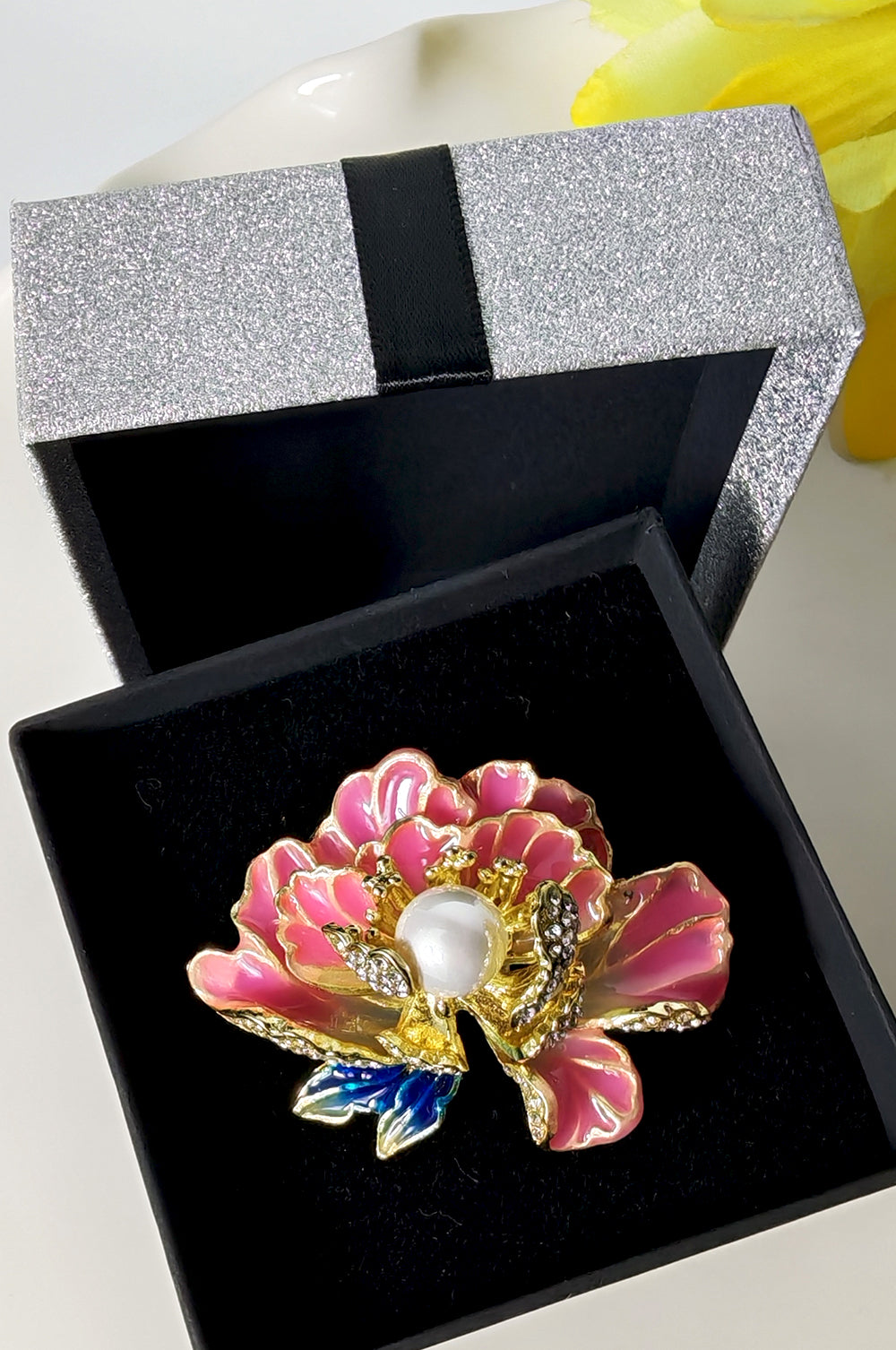 NEW Petal & Pearl Brooch
