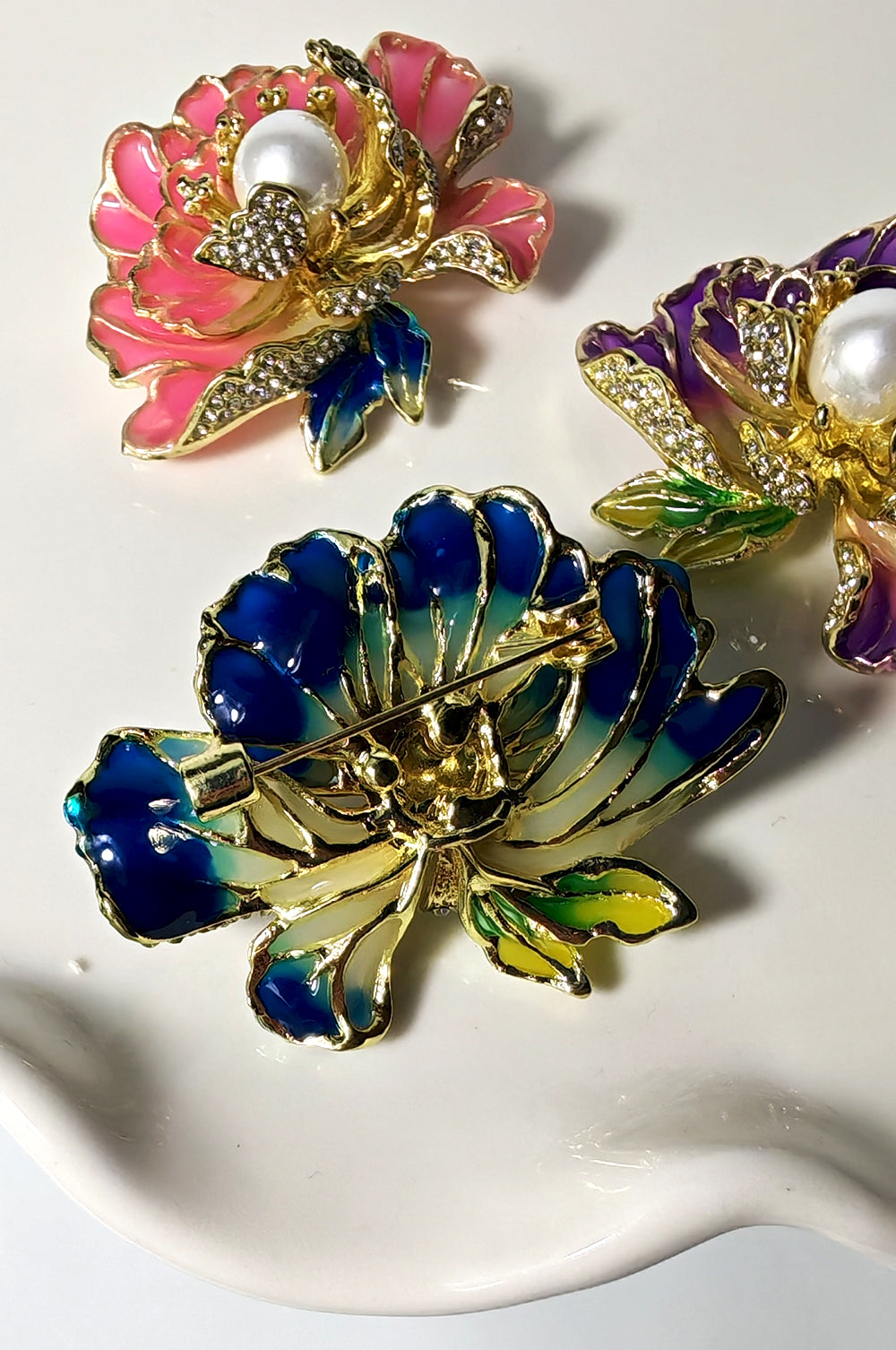 NEW Petal & Pearl Brooch