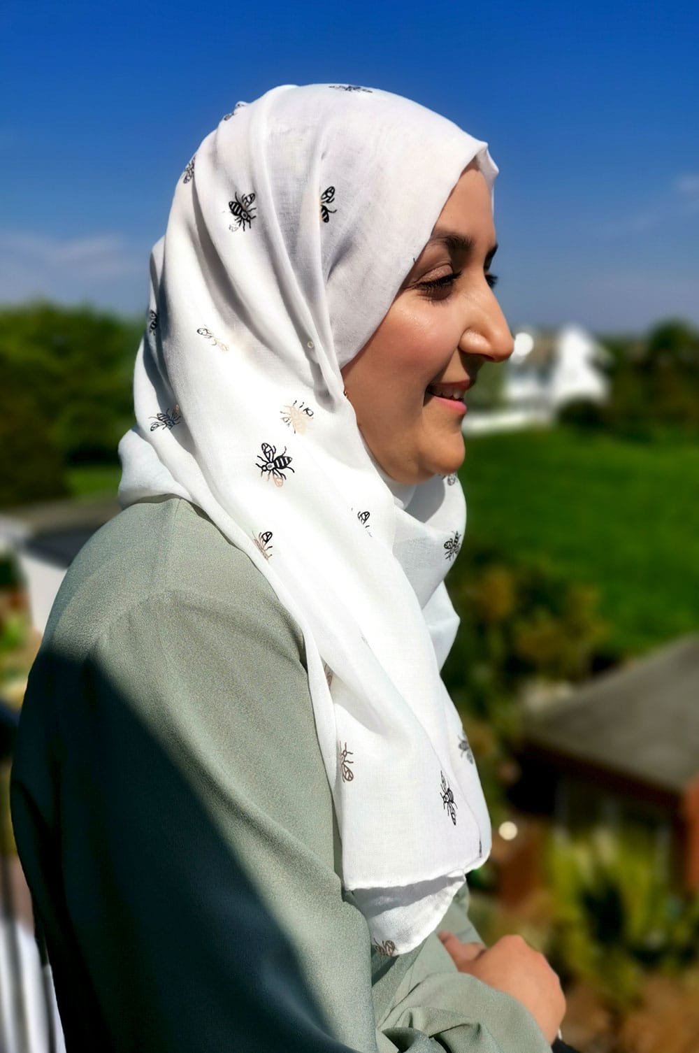 Foil Bee Print Hijab