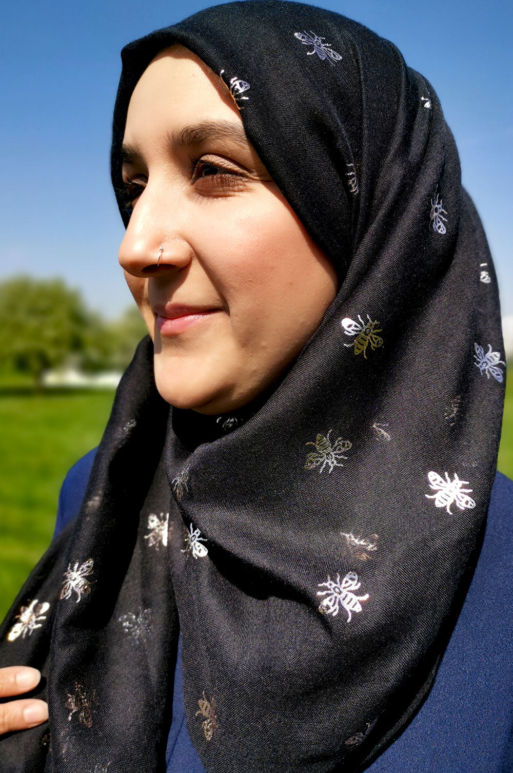 Foil Bee Print Hijab