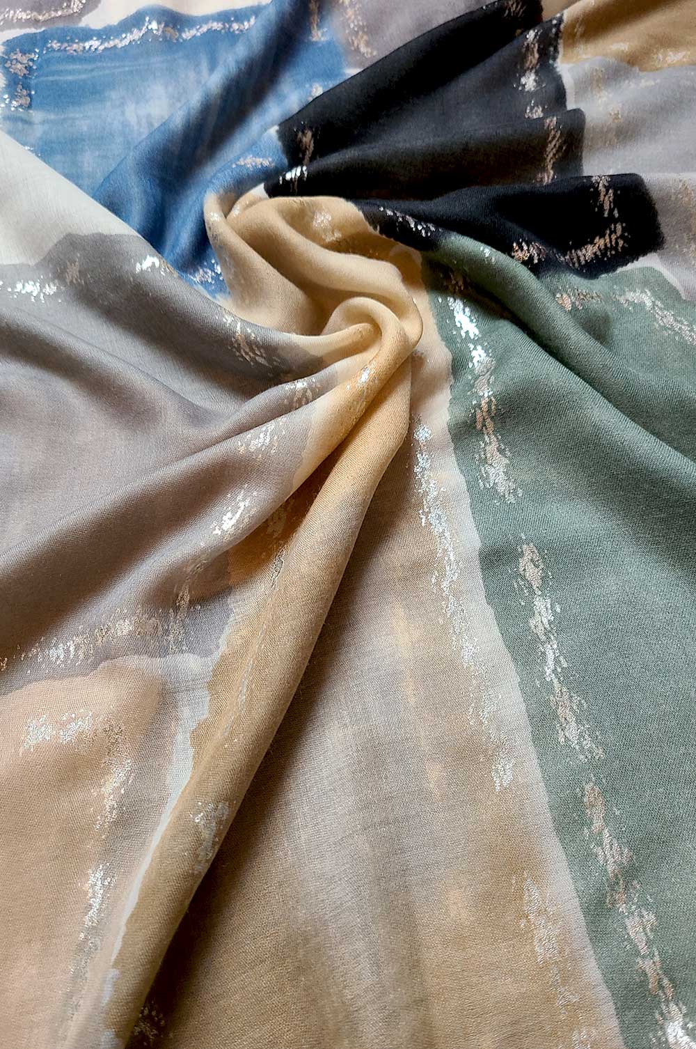 Elegant Block Coloured Hijab with Gold Foil Detailing - Jade & Black