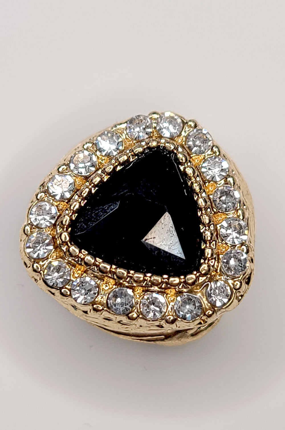 Dazzling Triangular Hijab Magnet